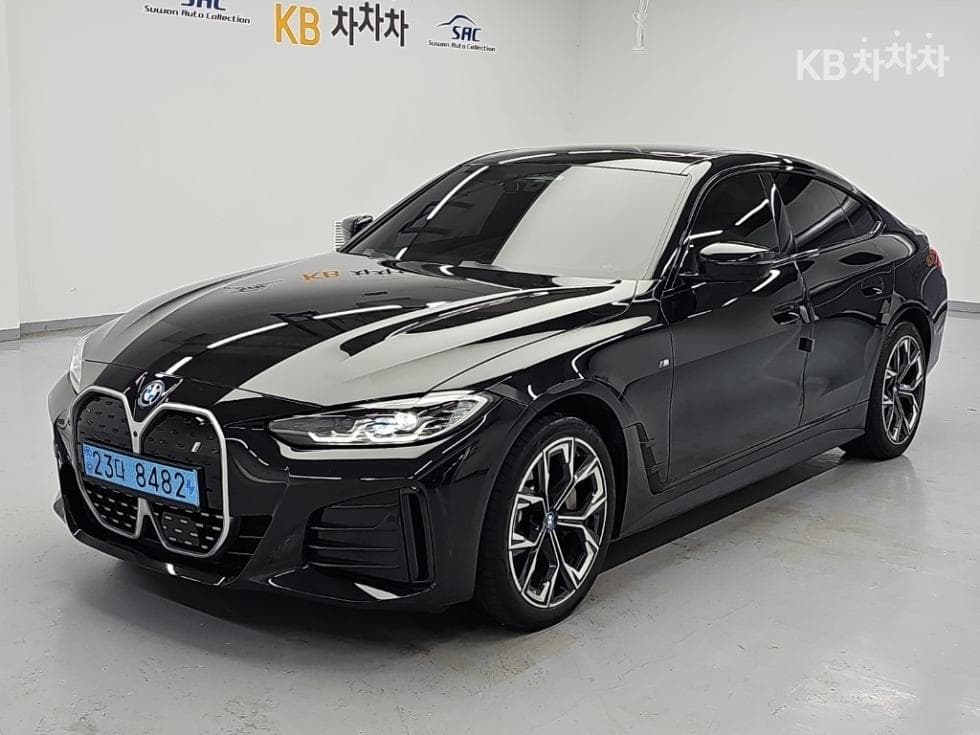 BMW i4