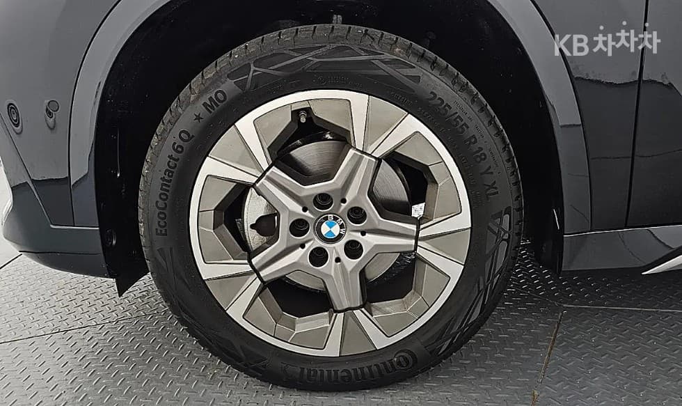 بي إم دبليو - X1 | xDrive20 xLine 7