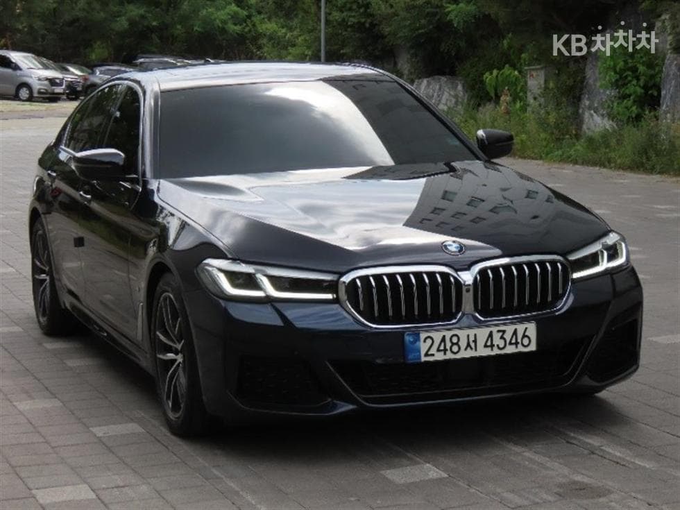 بي إم دبليو - 5-Series | All New 520 M Sport 2