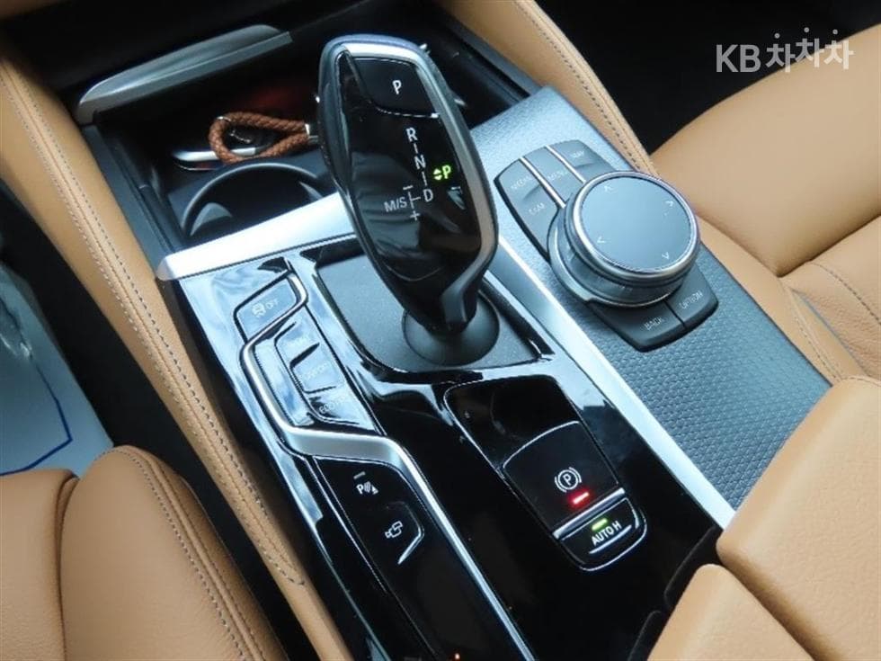 بي إم دبليو - 5-Series | All New 520 M Sport 6