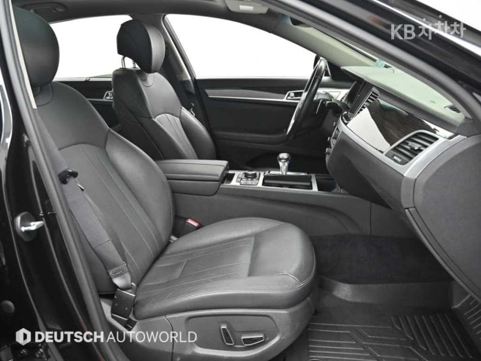 Genesis - G80 | 3.3 GDI AWD Premium Luxury 10