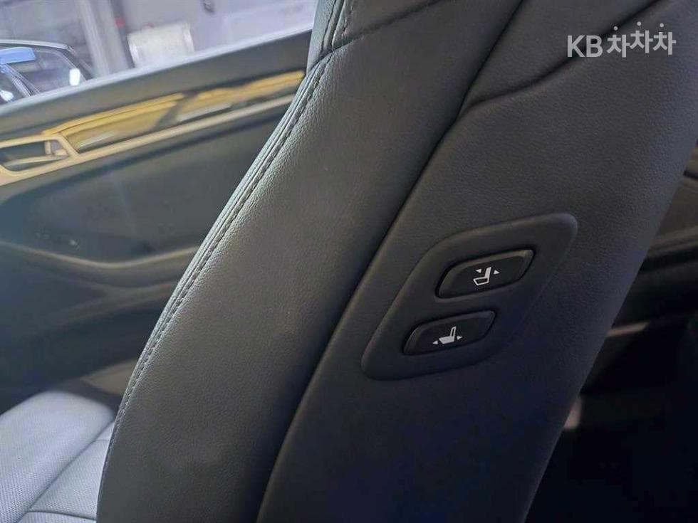 Genesis - G80 | 3.3 GDI Luxury 17
