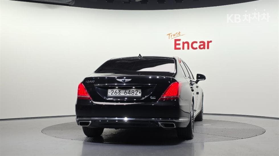 Genesis - EQ900 | 3.3 T-GDI AWD Luxury 4