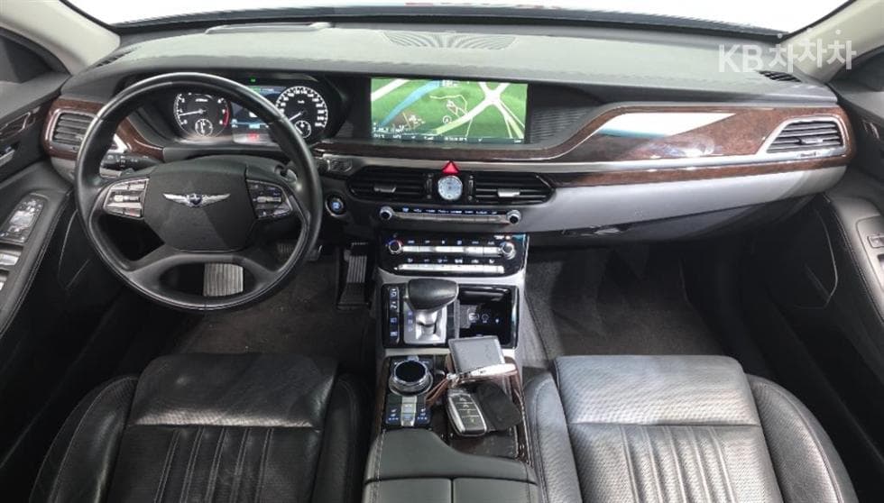 Genesis - EQ900 | 3.3 T-GDI AWD Luxury 7