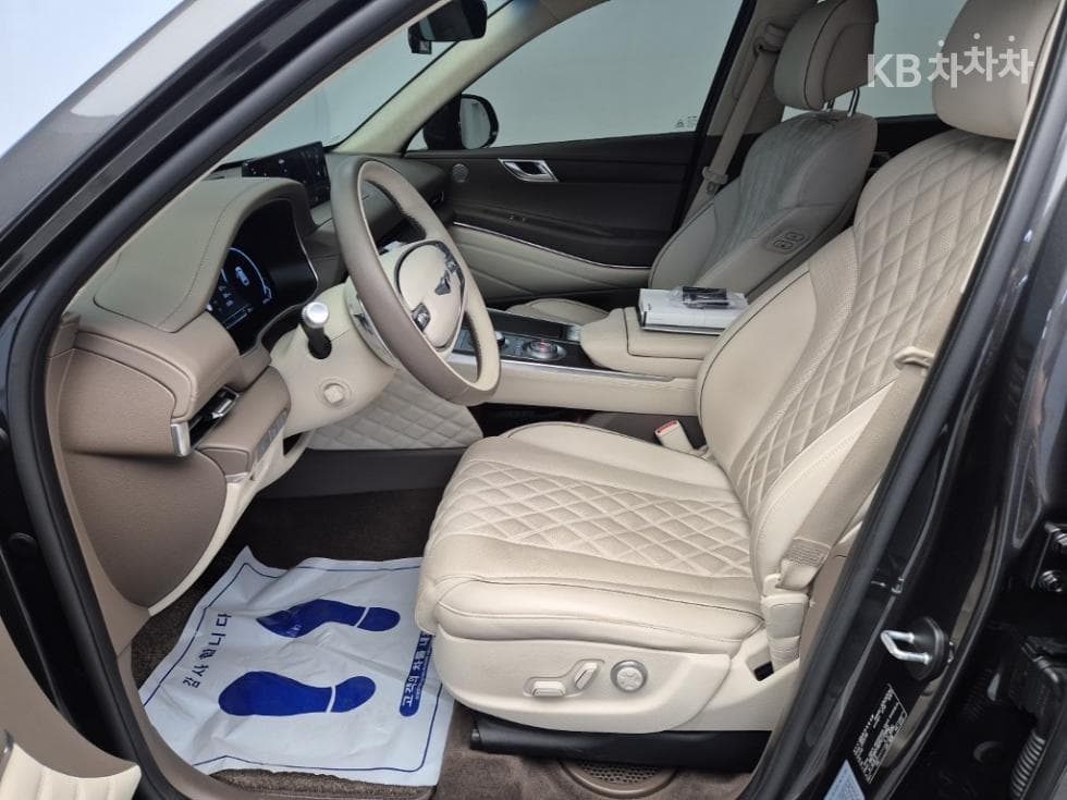 جينيسيس - GV80 | 2.5 Turbo Gasoline AWD 11