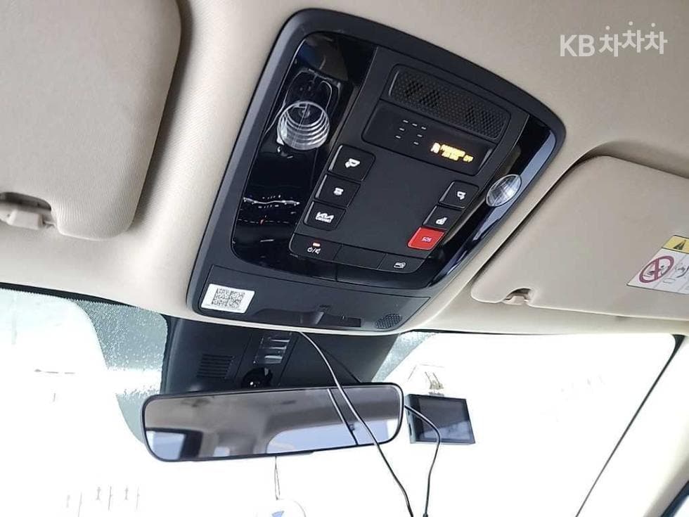 كيا - كارنيفال | 4Gen G3.5 GDI 9Seater Prestige 16