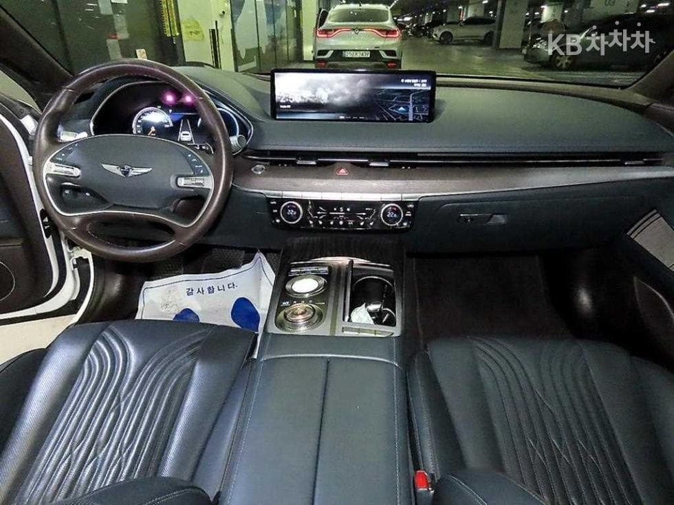 Genesis - G80 | 2.5 T-GDi AWD 10