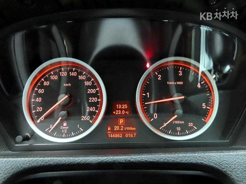 BMW - X6 | 3.0 E71 6