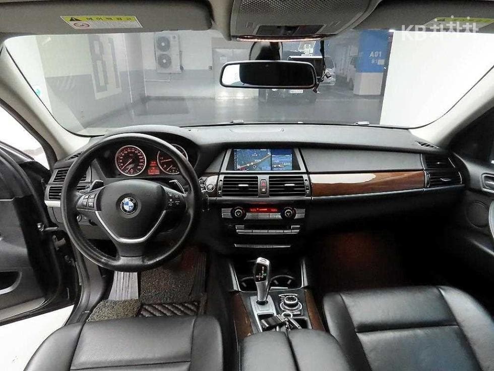 BMW - X6 | 3.0 E71 8