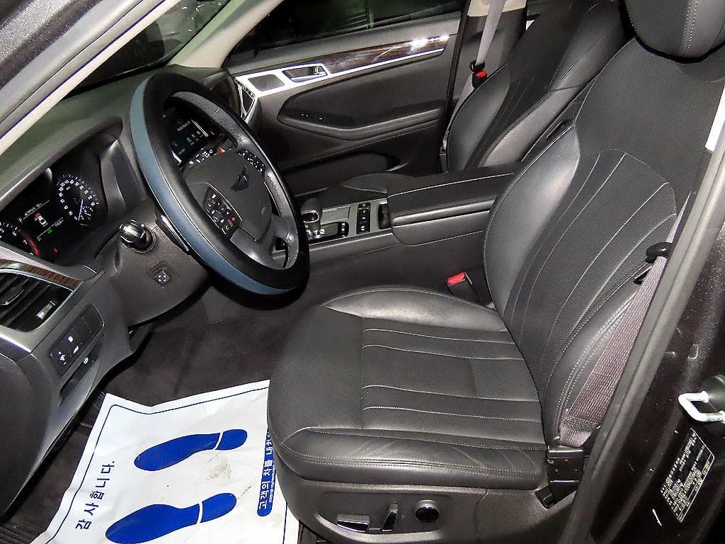 جينيسيس - G80 | 3.3 GDI AWD Luxury 6