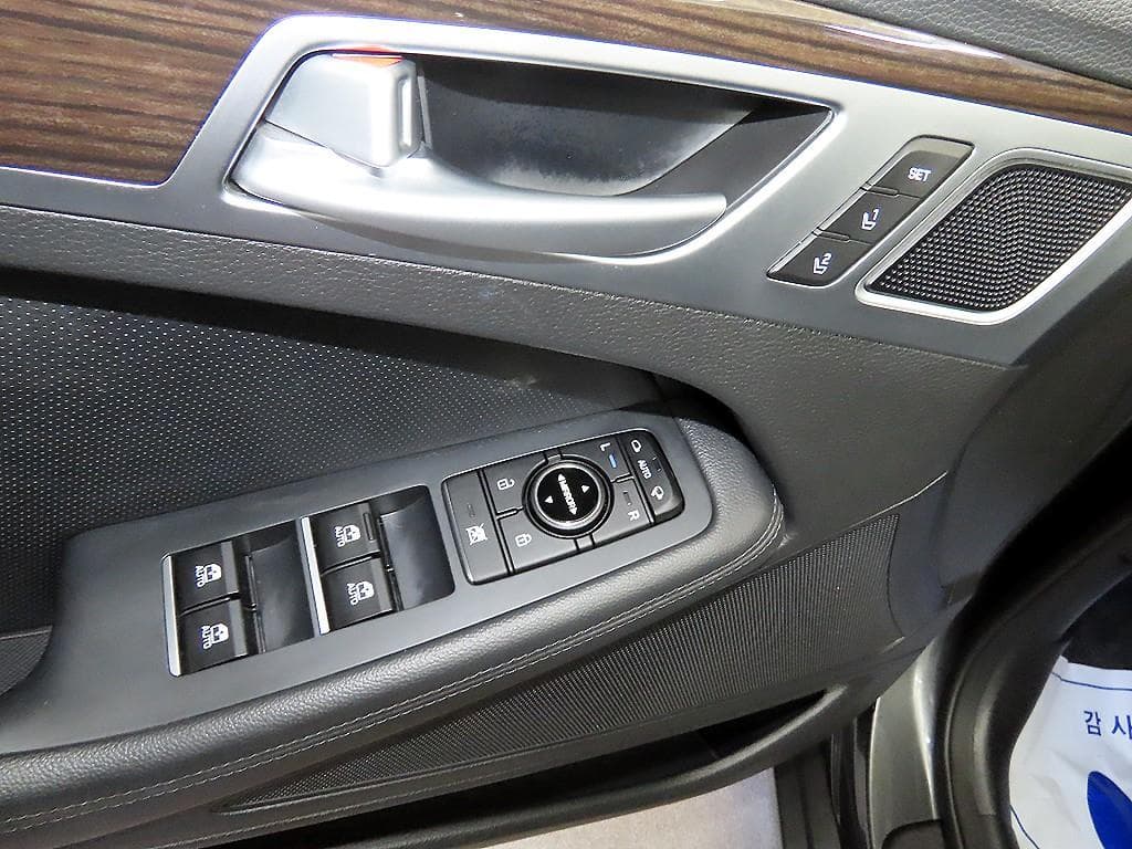 جينيسيس - G80 | 3.3 GDI AWD Luxury 13