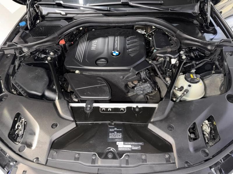 بي إم دبليو - 5-Series | All New 520 xDrive M Sport Package 19