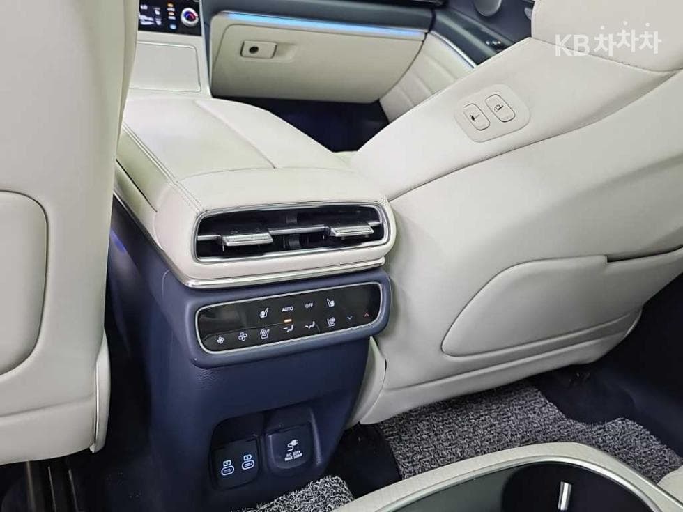 جينيسيس - GV80 | 3.5 Turbo Gasoline AWD 13