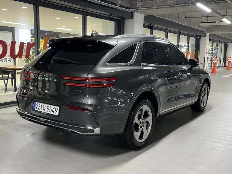 جينيسيس - GV70 | Gasoline 2.5T AWD 2