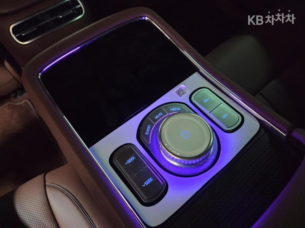 Genesis - G90 | 3.5T Base 11