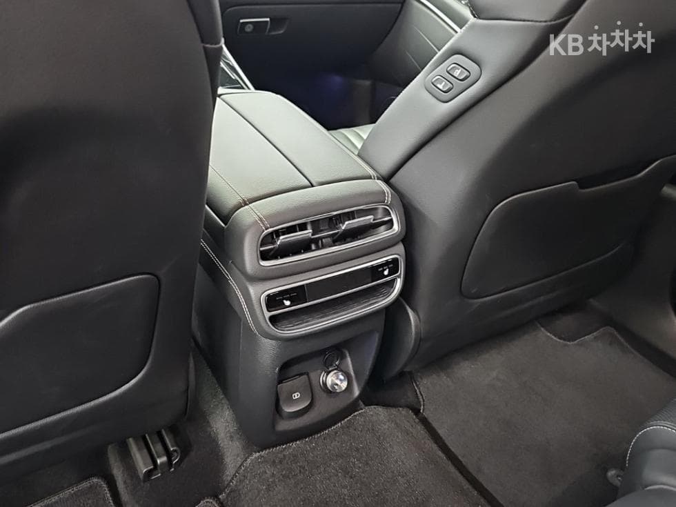 جينيسيس - GV80 | 3.0 Diesel AWD 13
