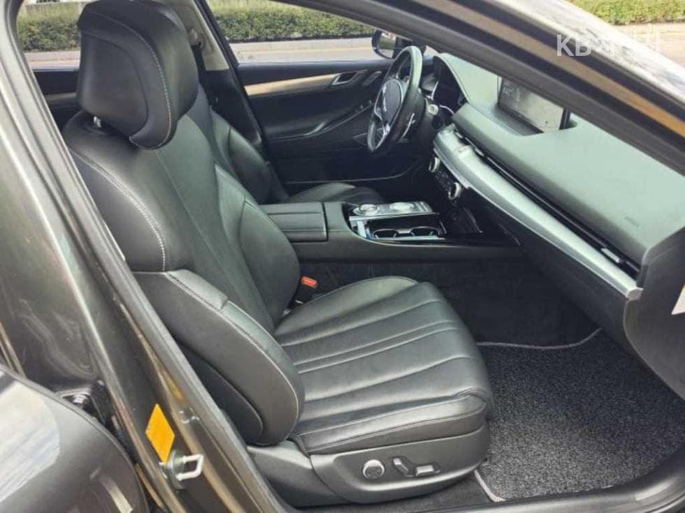 Genesis - G80 | ELECTRIFIED EV Base 10