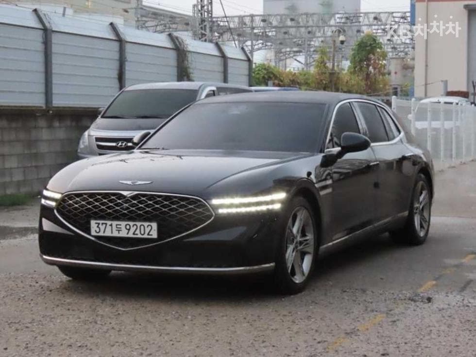 جينيسيس - G90 | 3.5T AWD Base 2