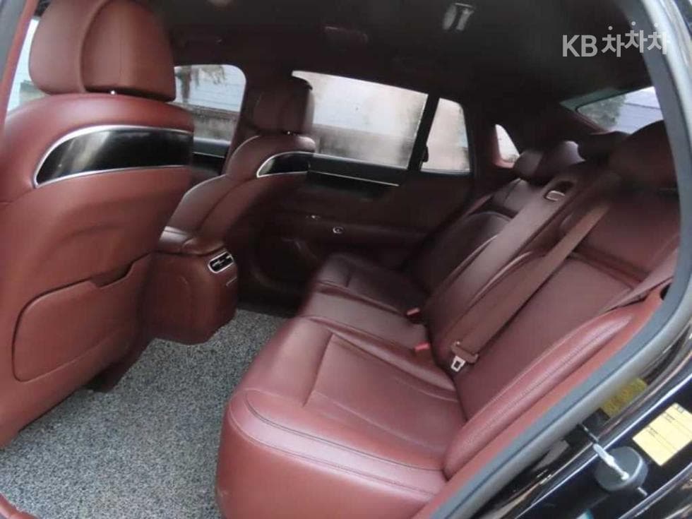 جينيسيس - G90 | 3.5T AWD Base 7