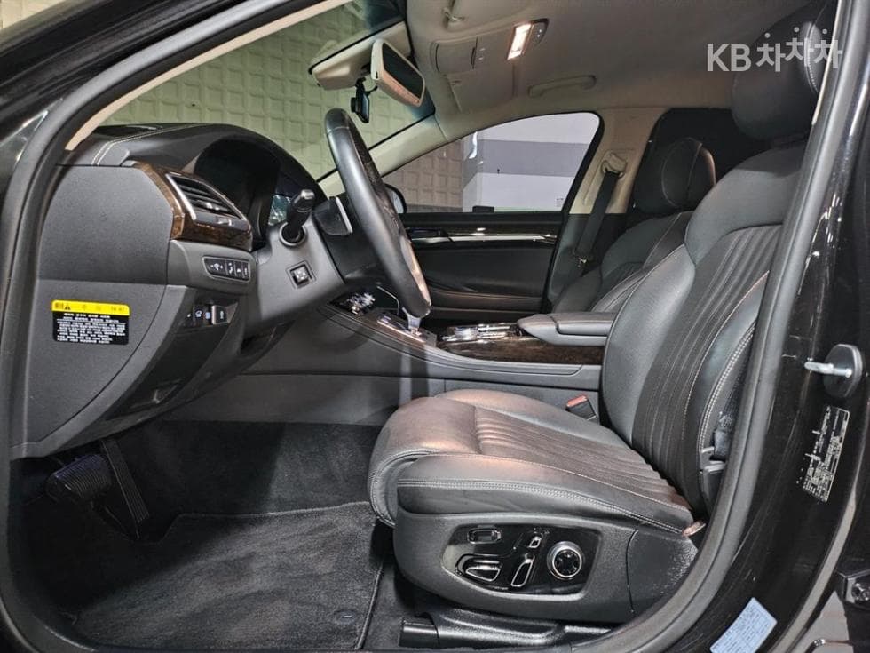 جينيسيس - G90 | 3.8 GDi Luxury 6
