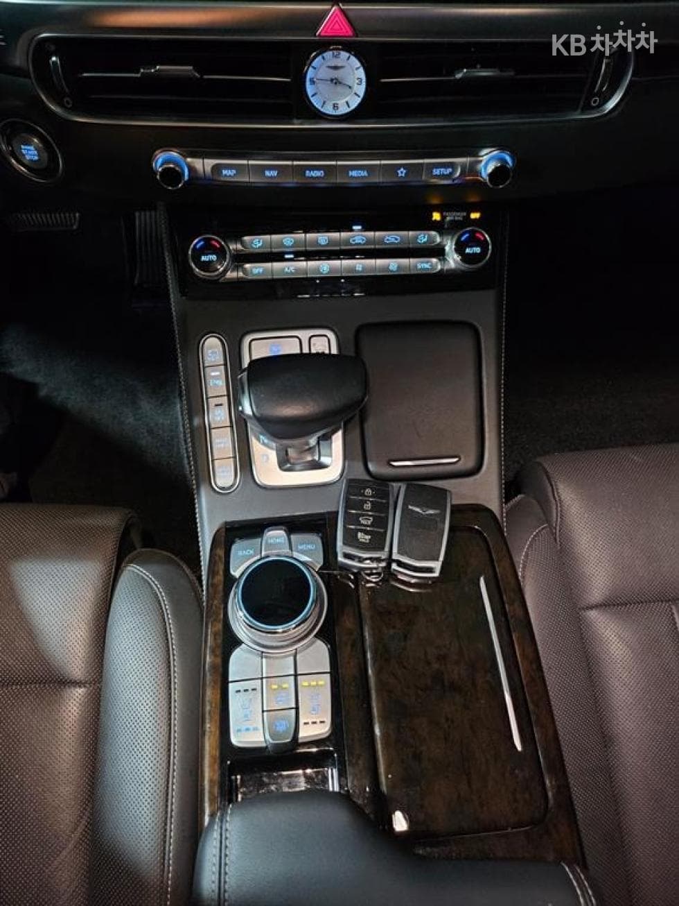 جينيسيس - G90 | 3.8 GDi Luxury 15