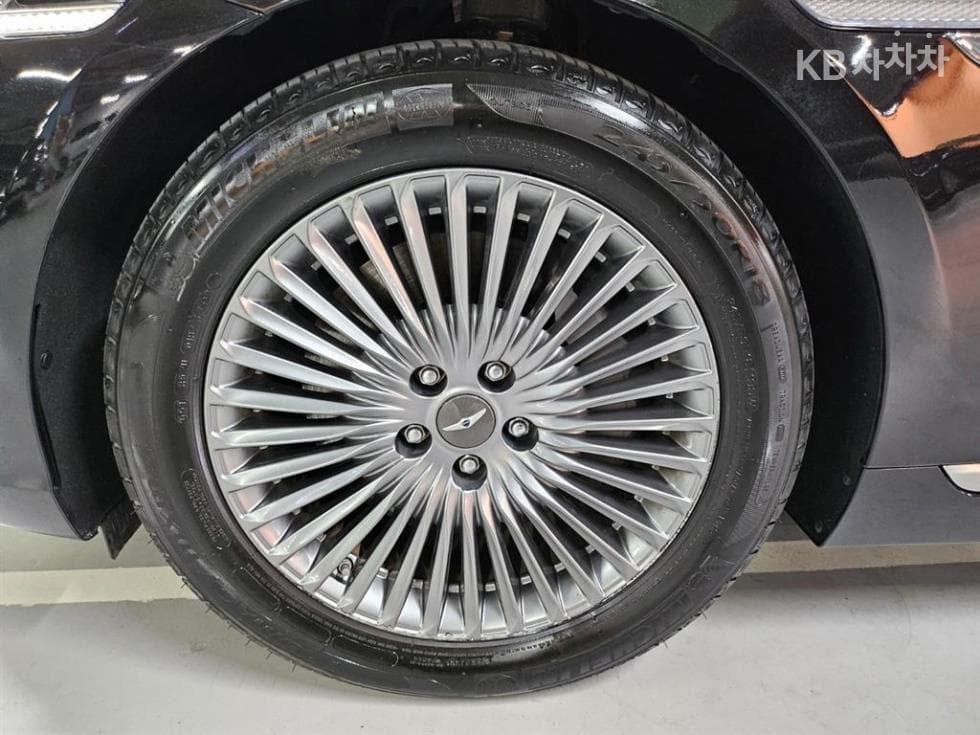 جينيسيس - G90 | 3.8 GDi Luxury 19