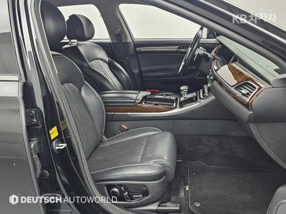 جينيسيس - EQ900 | 3.3 T-GDI AWD Premium Luxury 10