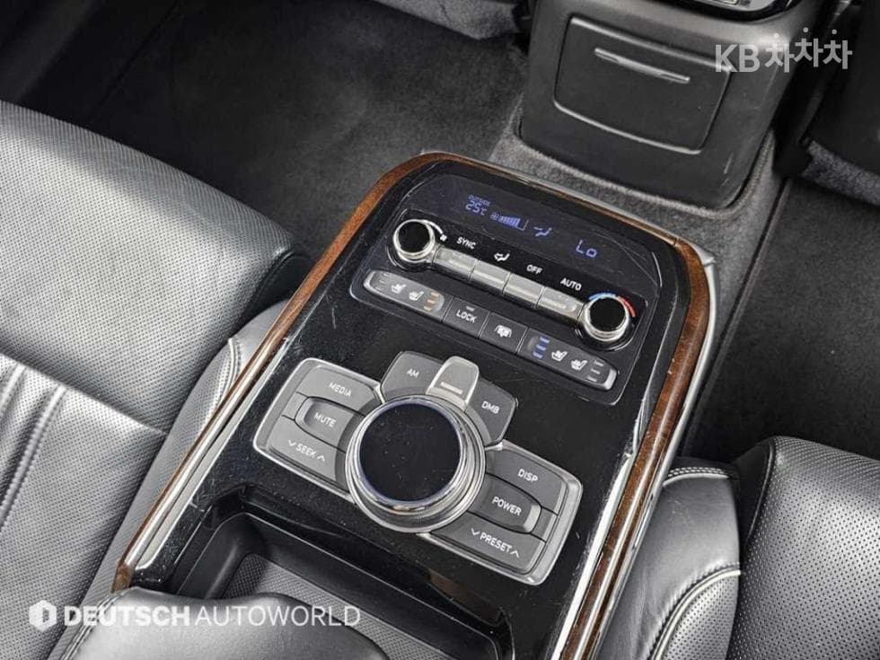 جينيسيس - EQ900 | 3.3 T-GDI AWD Premium Luxury 16
