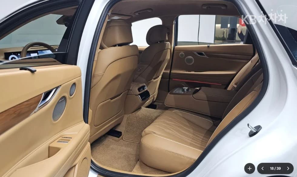 Genesis - G80 | 2.5 T-GDi 2WD 31