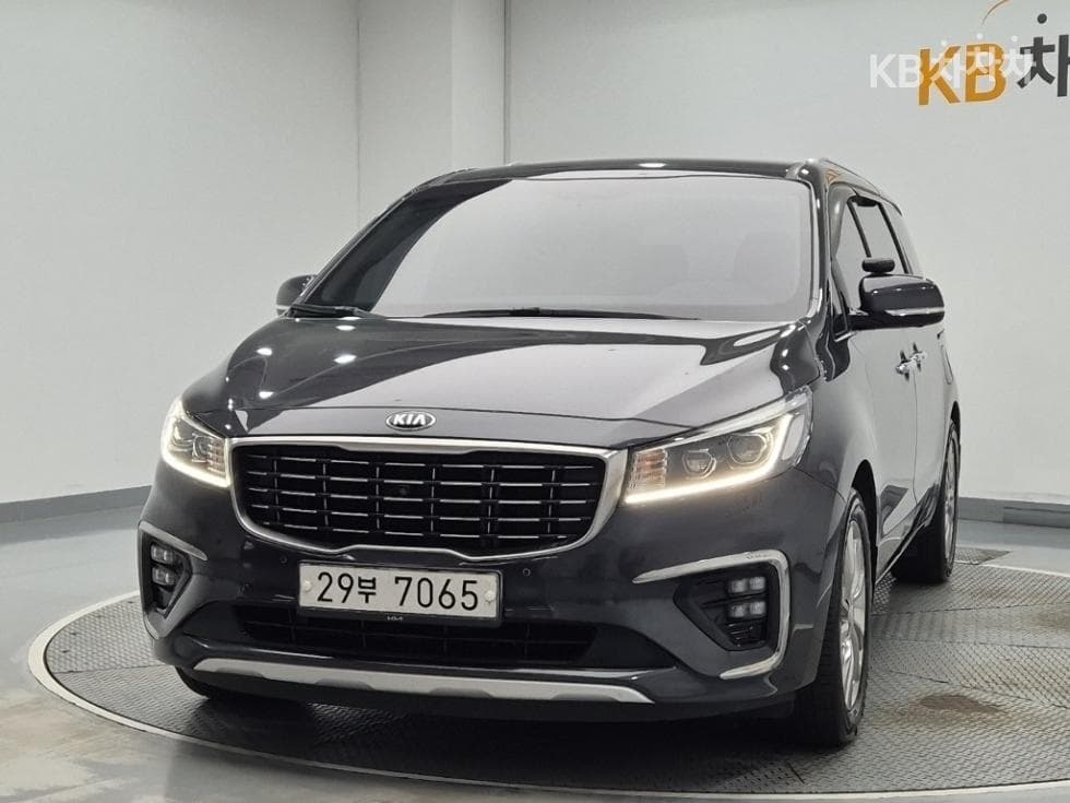 Kia Карнивал