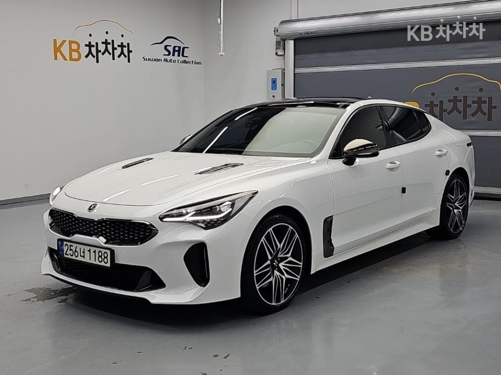 Kia Стингер