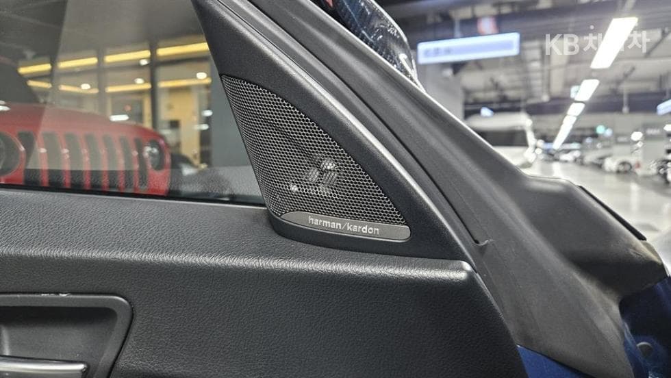 BMW - M2 | MSeries Coupe M Performance Edition F87 11