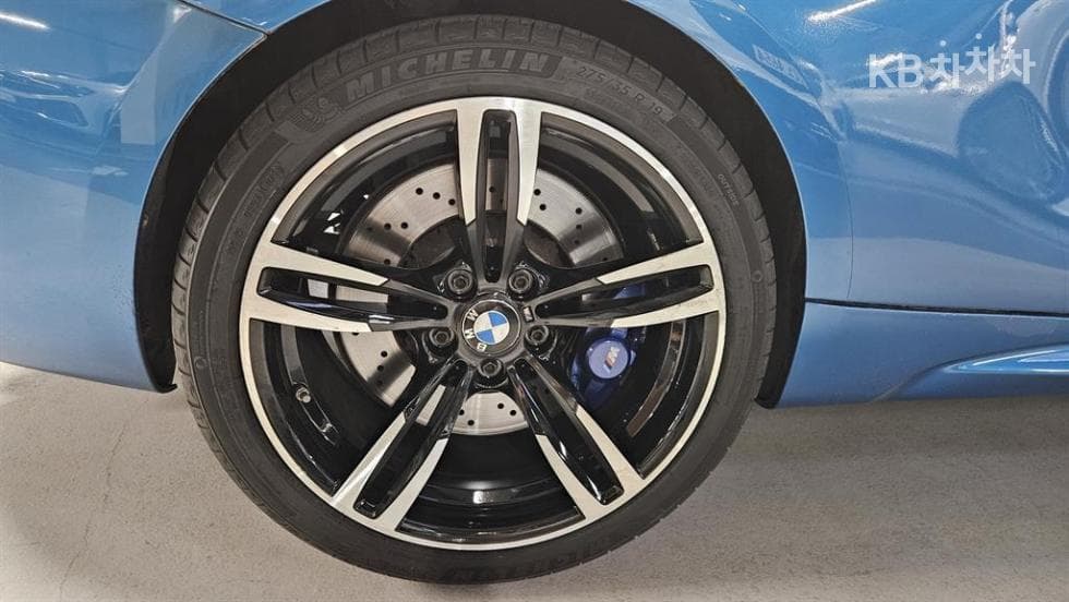 BMW - M2 | MSeries Coupe M Performance Edition F87 12