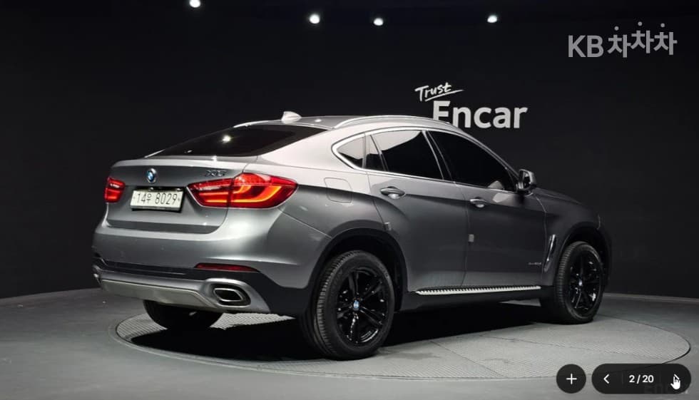 BMW - X6 | xDrive 30 Base 4
