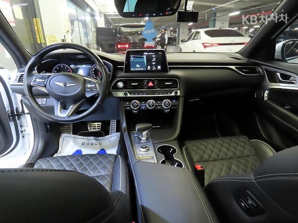 جينيسيس - G70 | 2.0T AWD Sport Package 10