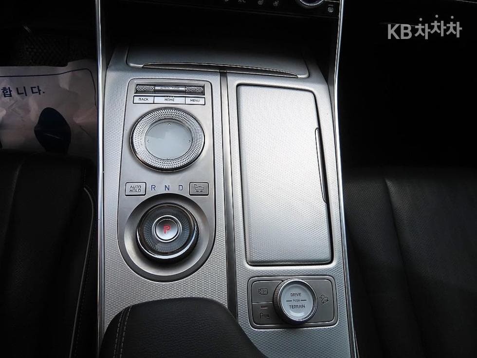 جينيسيس - GV80 | 2.5 Turbo Gasoline AWD 11