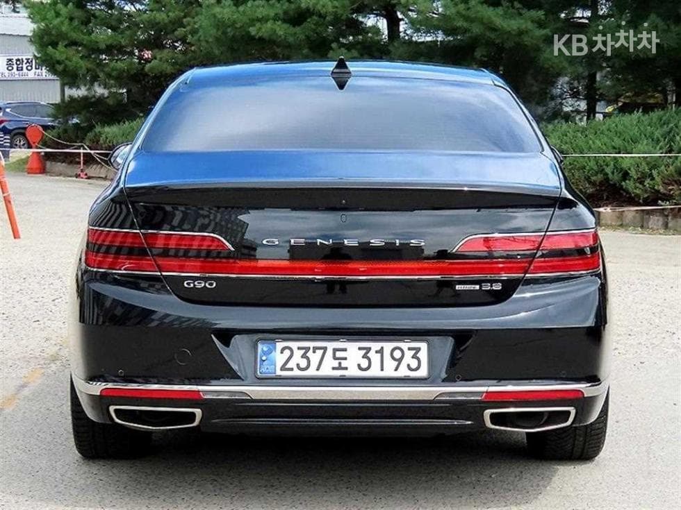 Genesis - G90 | 3.8 GDi AWD Luxury 4