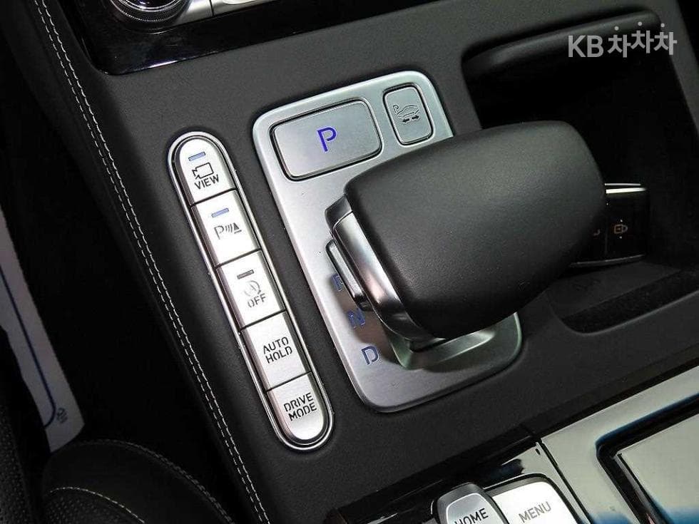 Genesis - G90 | 3.8 GDi AWD Luxury 11