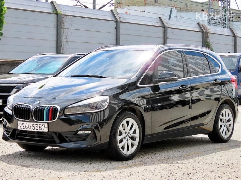 BMW - 2-Series | Active Tourer Advantage 2