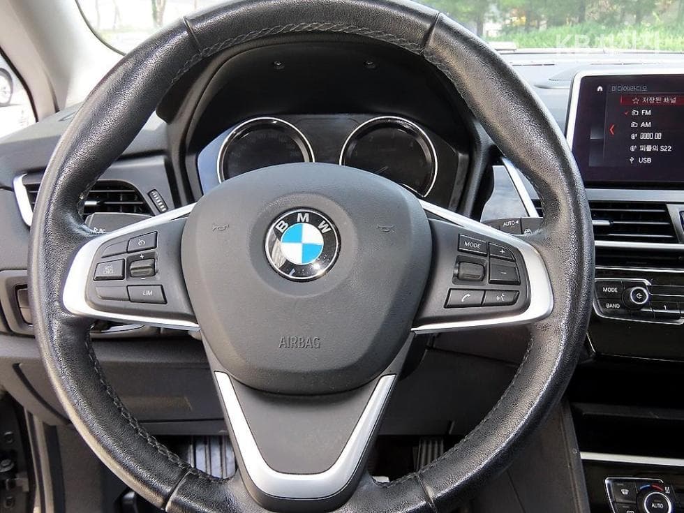 BMW - 2-Series | Active Tourer Advantage 8