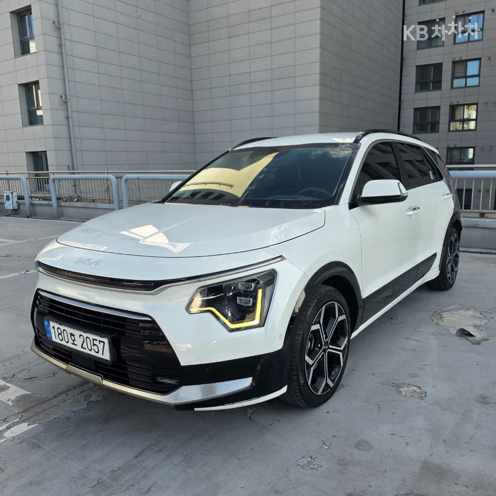 Kia - Ниро | The All New 1.6 HEV Signature 2