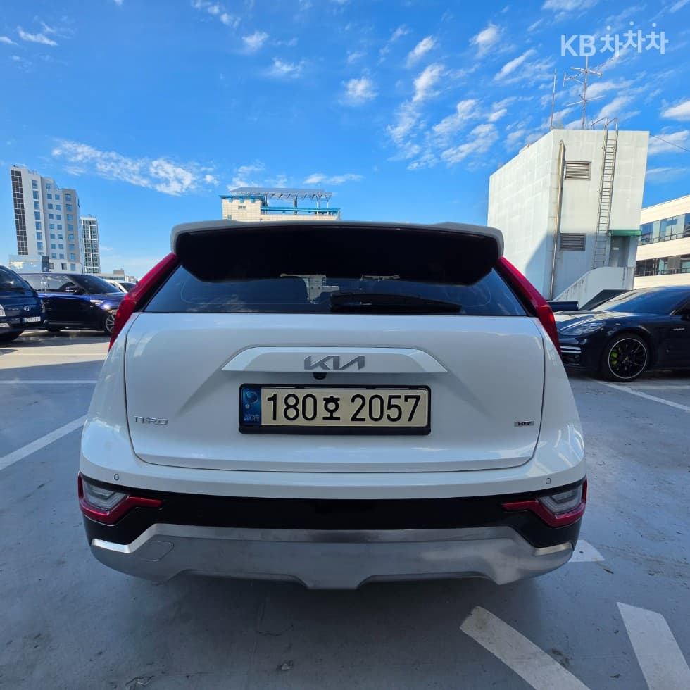 Kia - Ниро | The All New 1.6 HEV Signature 4