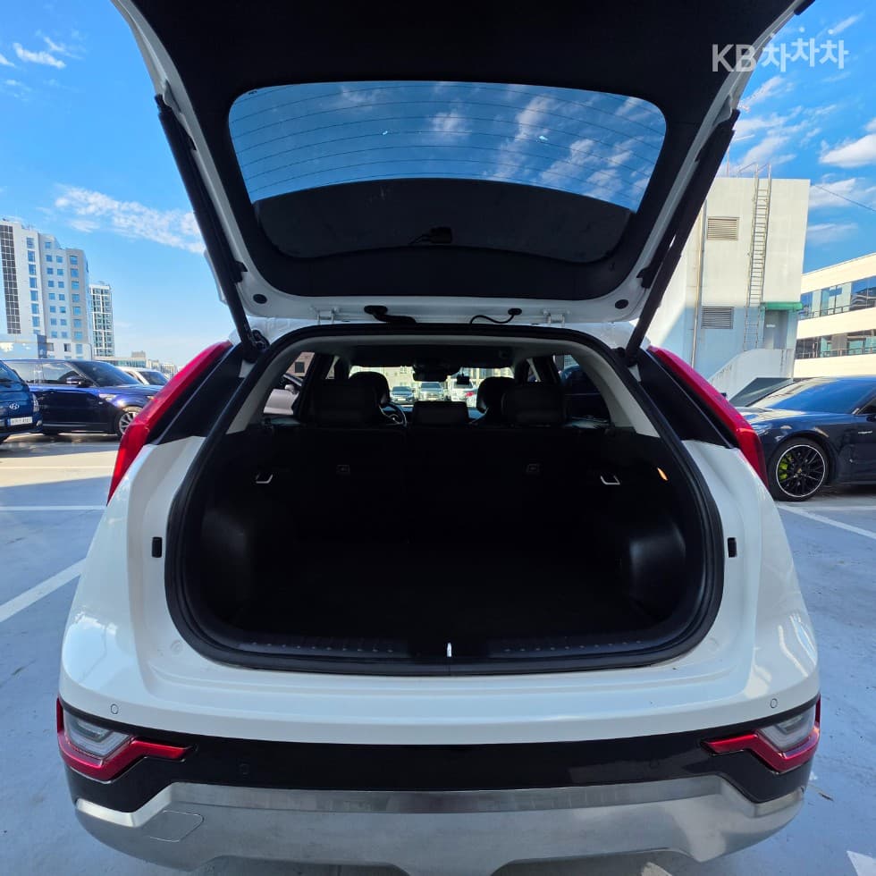 Kia - Ниро | The All New 1.6 HEV Signature 5
