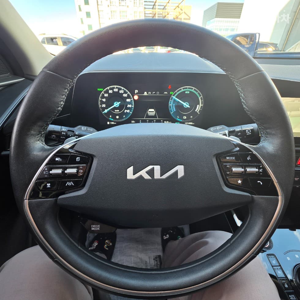 Kia - Ниро | The All New 1.6 HEV Signature 13