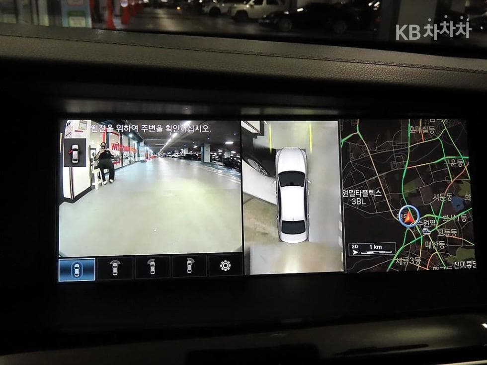 Genesis - EQ900 | 3.8 GDI AWD Premium Luxury 16