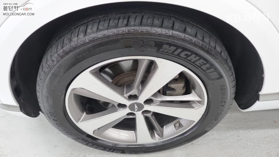 جينيسيس - GV80 | 3.0 Diesel AWD 6