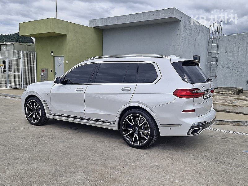 BMW - X7 | xDrive 40 DPE 5