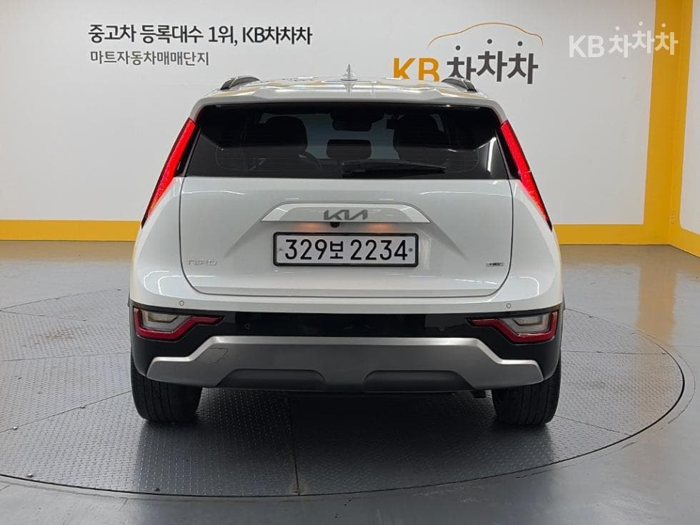 Kia - Ниро | The All New 1.6 HEV Prestige 3