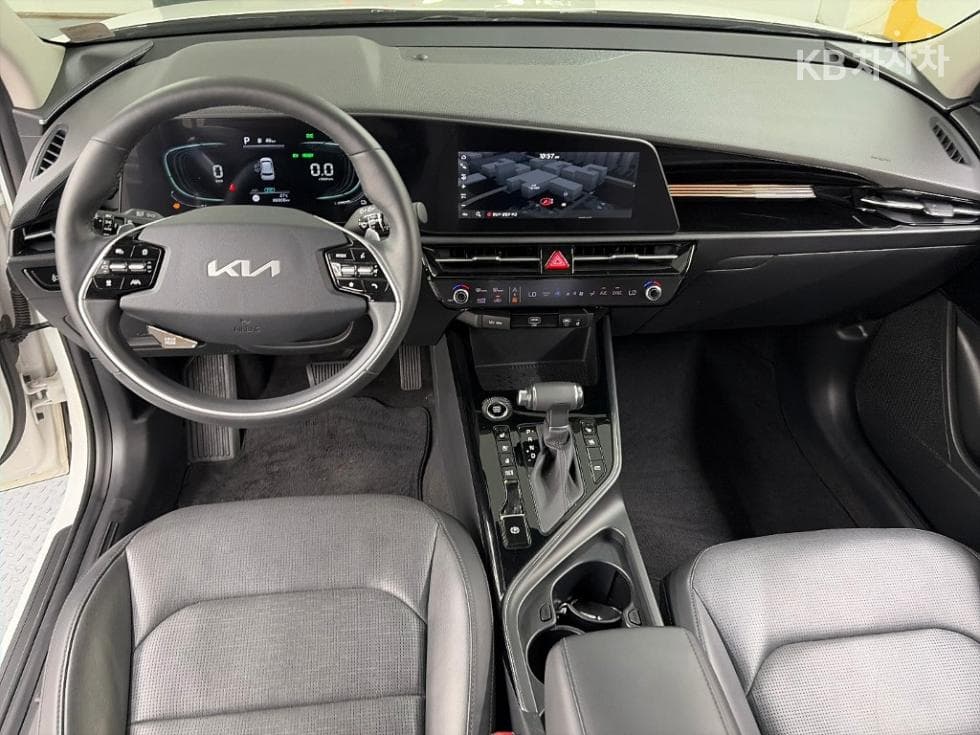 Kia - Ниро | The All New 1.6 HEV Prestige 7