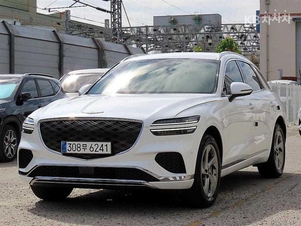 جينيسيس - GV70 | Gasoline 2.5T AWD 2